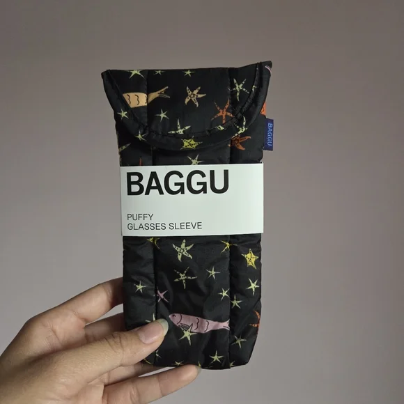 BAGGU Puffy Glasses Sleeve In Star Fish - Picture 1 of 1